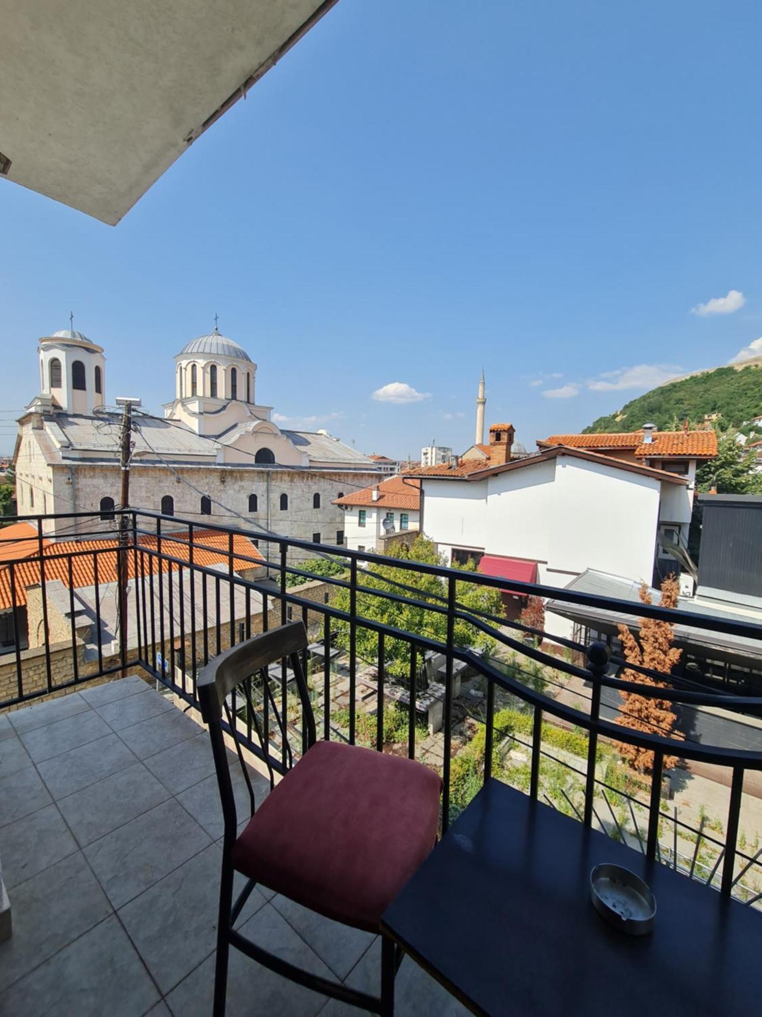 Guesthouse Hotel My Home Призрен Экстерьер фото